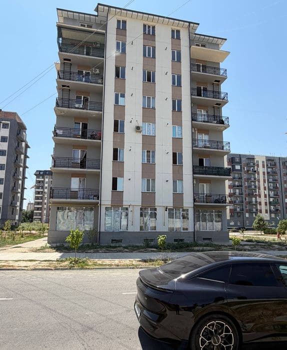 Срочно Продаеться 1-комнатная квартира городе Чирчике 2-микрарайоне